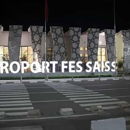 Logement Hotel Et Navette Gratuite Фес Экстерьер фото